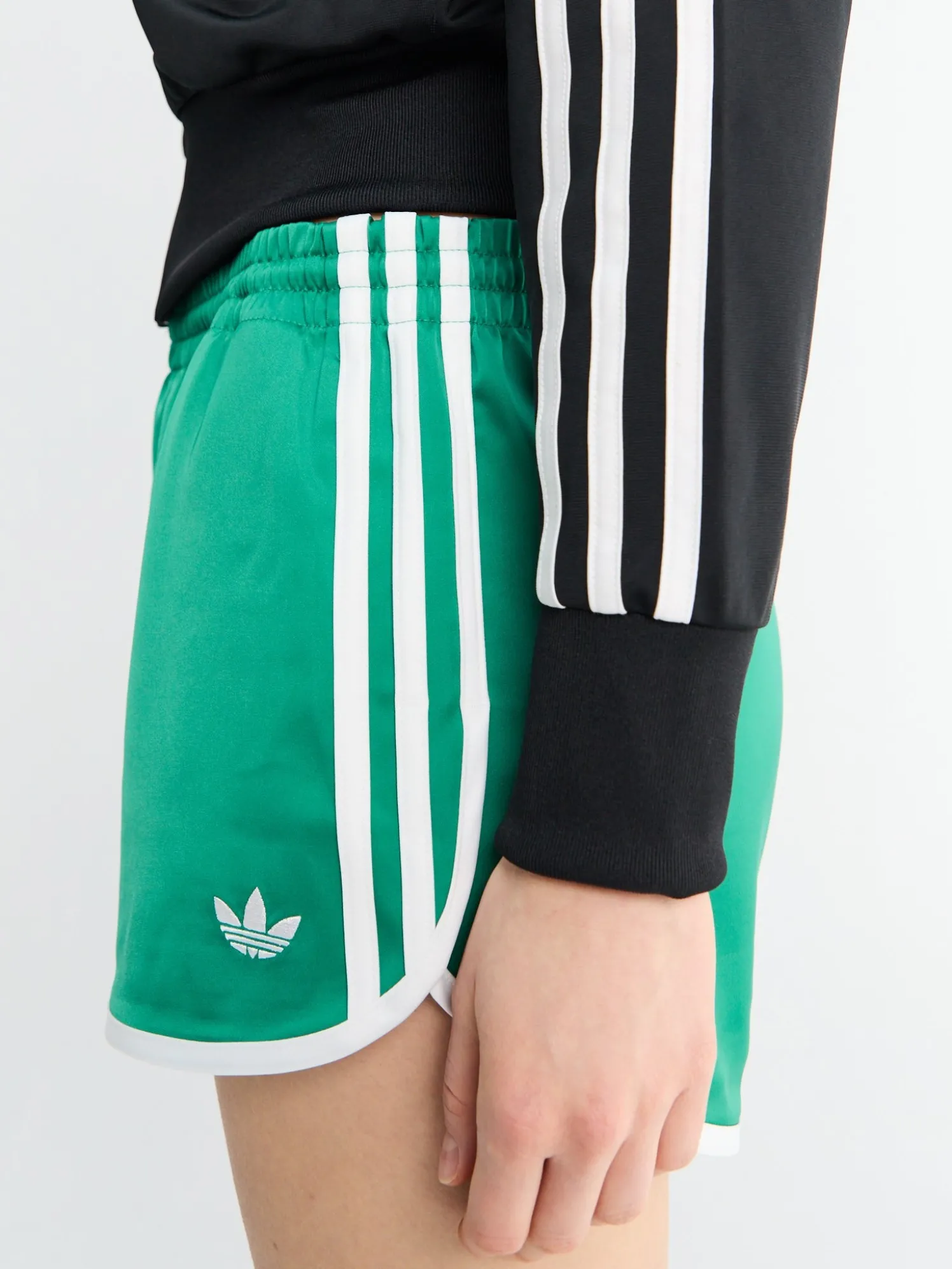 Adicolor 3 Stripes Sprinter Shorts i Grøn og Hvid
