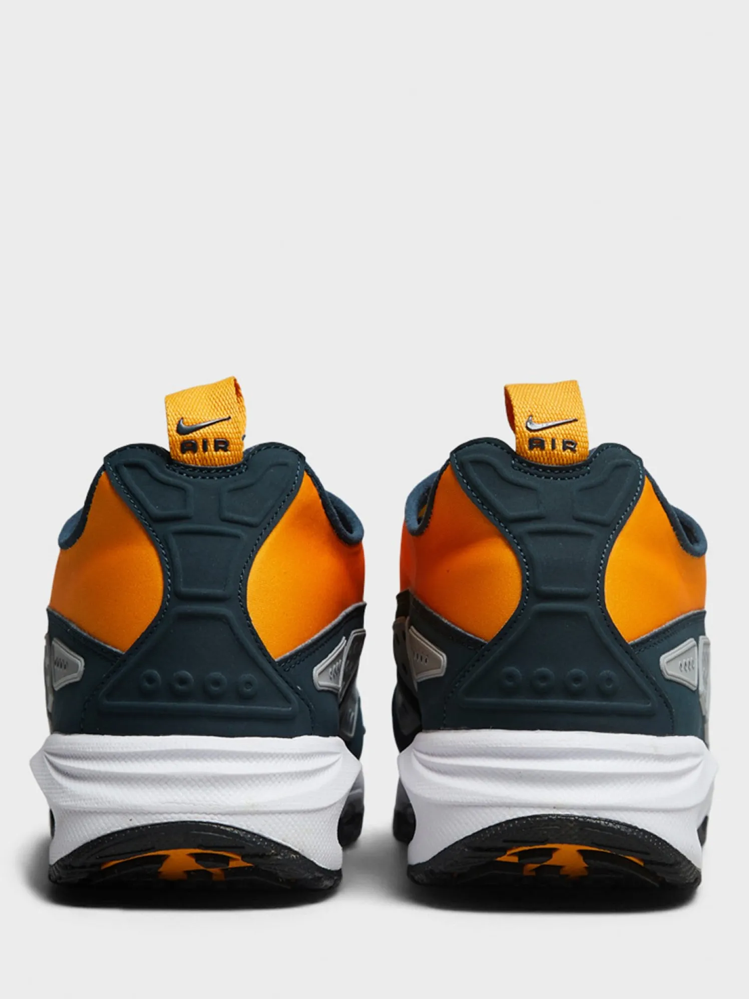 Air Max SNDR Sneakers in Canyon Gold, Deep Ocean-Lt Smoke Grey, Speed Yellow and White