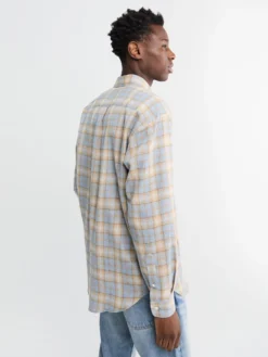 Airy Wool Check Shirt i Lyseblå og Beige