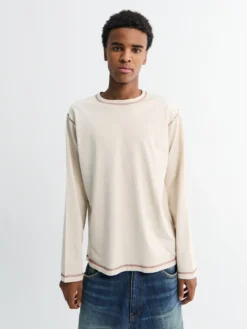 Another T-Shirt 3.0 i Grey og Burnt Red