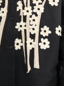 Argo Top Floral Embroidery i Sort