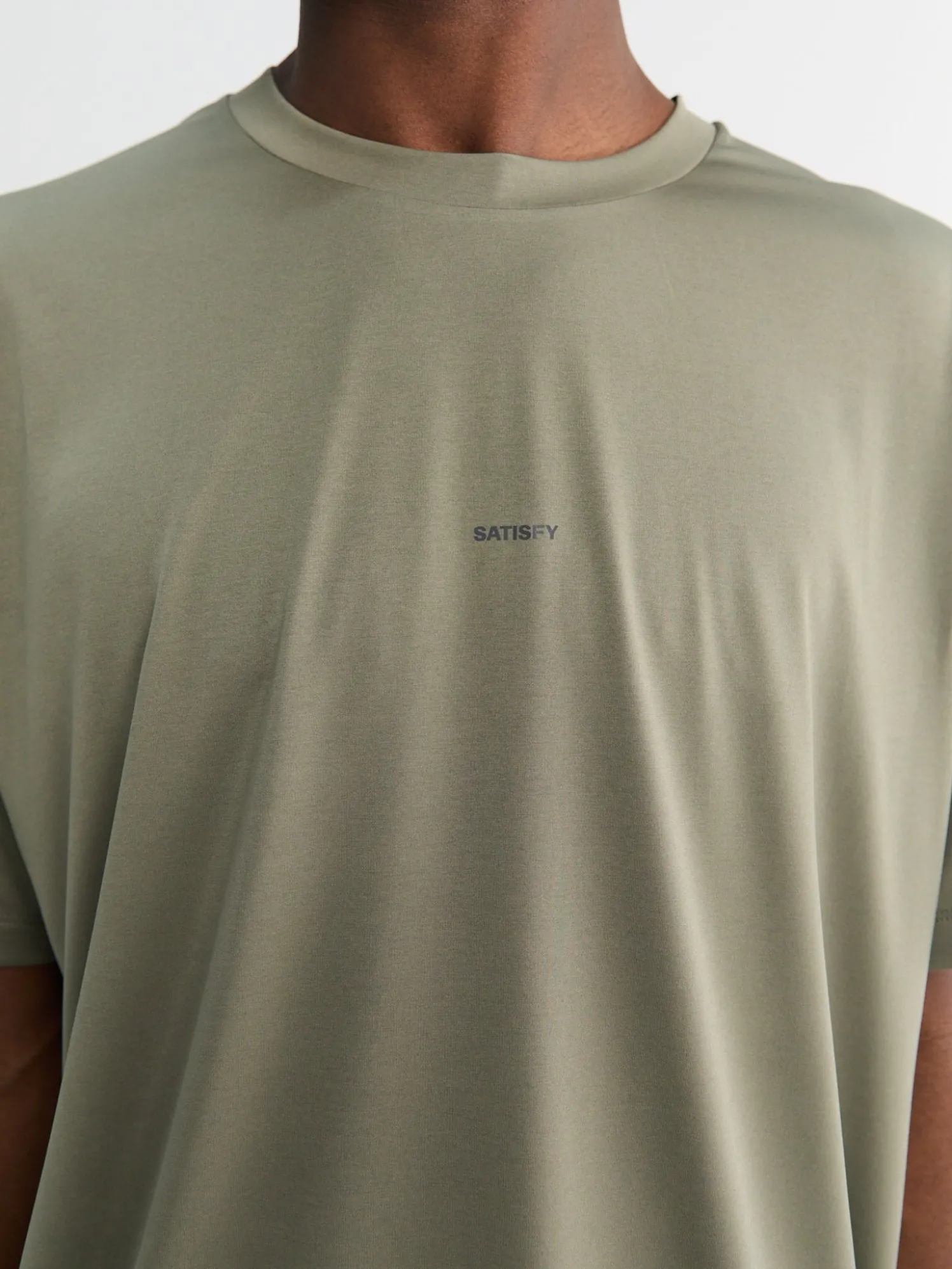 Auralite T-Shirt i Dusty Olive