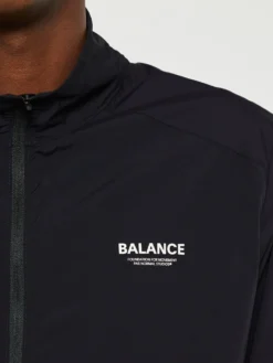 Balance Half Zip Jacket i Sort