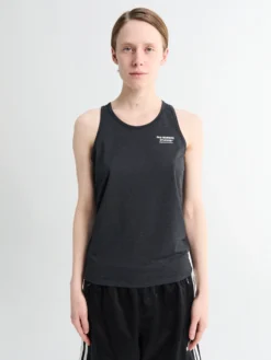 Balance Singlet i Sort