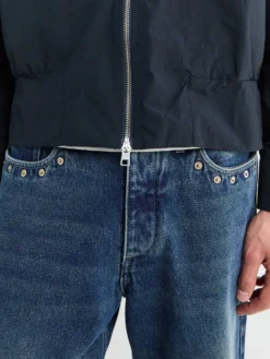 Bastian B Jakke i Navy