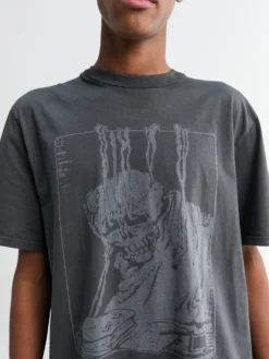 Box T-shirt med Angry Fan Mail Print