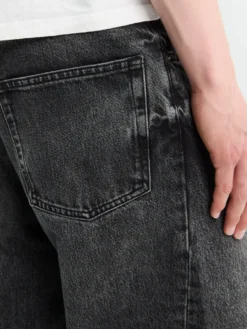 Brede Twist Jeans i Dybsort Slidt
