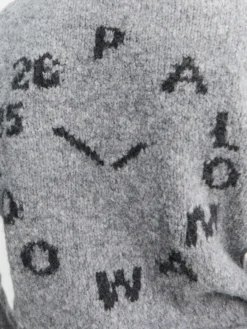 Clock Sweater i Grå
