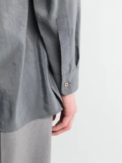 Convertible Collar Shirt i Aluminium