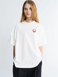 Crewneck Kortærmet Broderet T-shirt i Porcelæn