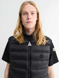 Deneb Gilet i Sort