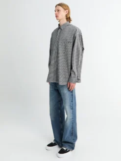 Flannel Button-Up Skjorte i Sort og Hvid