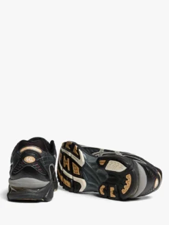 Gel-Nimbus 10.1 Sneakers i Sort og Lergrå