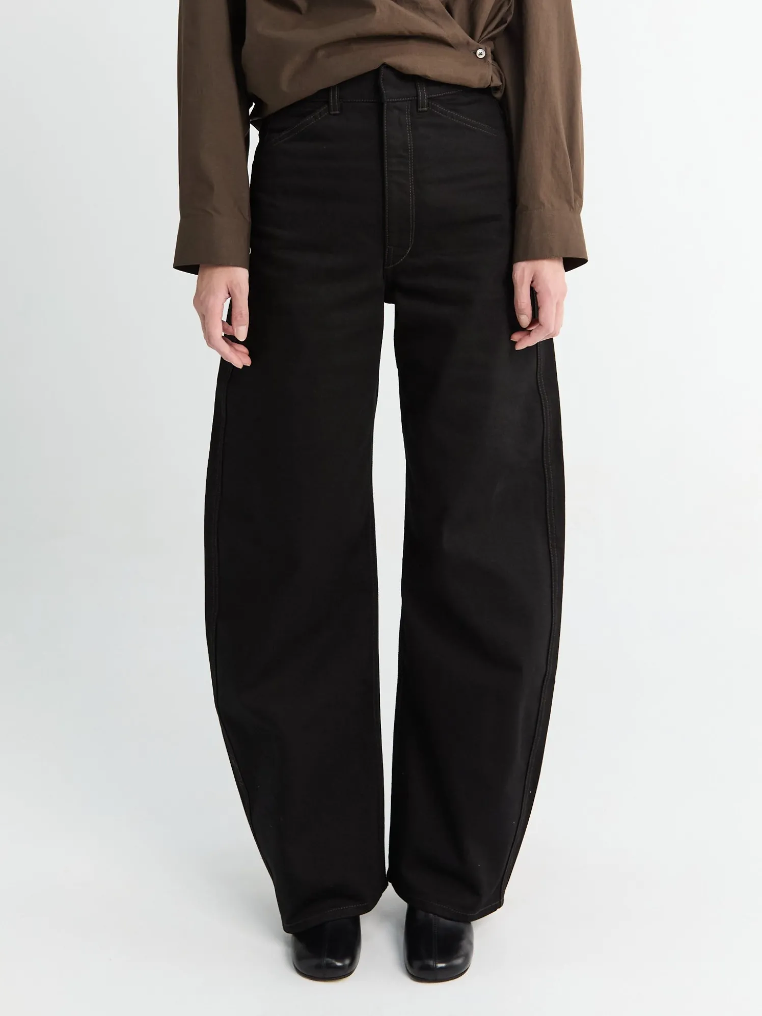 High Waisted Curved Pants i Sort