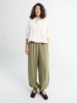 Isola Fluid Balloon Pants i Sage