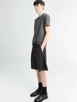 Klassiske shorts i mørkegrå stribe