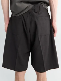 Klassiske shorts i mørkegrå stribe