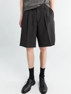 Klassiske shorts i mørkegrå stribe