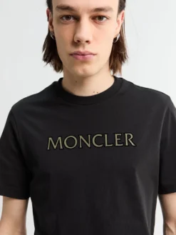 Kortærmet T-Shirt i Sort