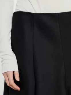 Lennox Skirt i Sort