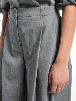 Le Pantalon D'Homme Bukser i Grå