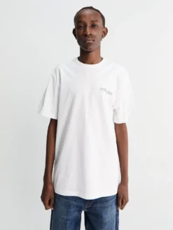 Logo T-Shirt i Hvid
