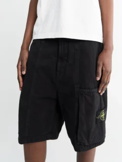 L100014 Shorts i Sort