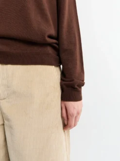 Merino strikket crew neck i Brun