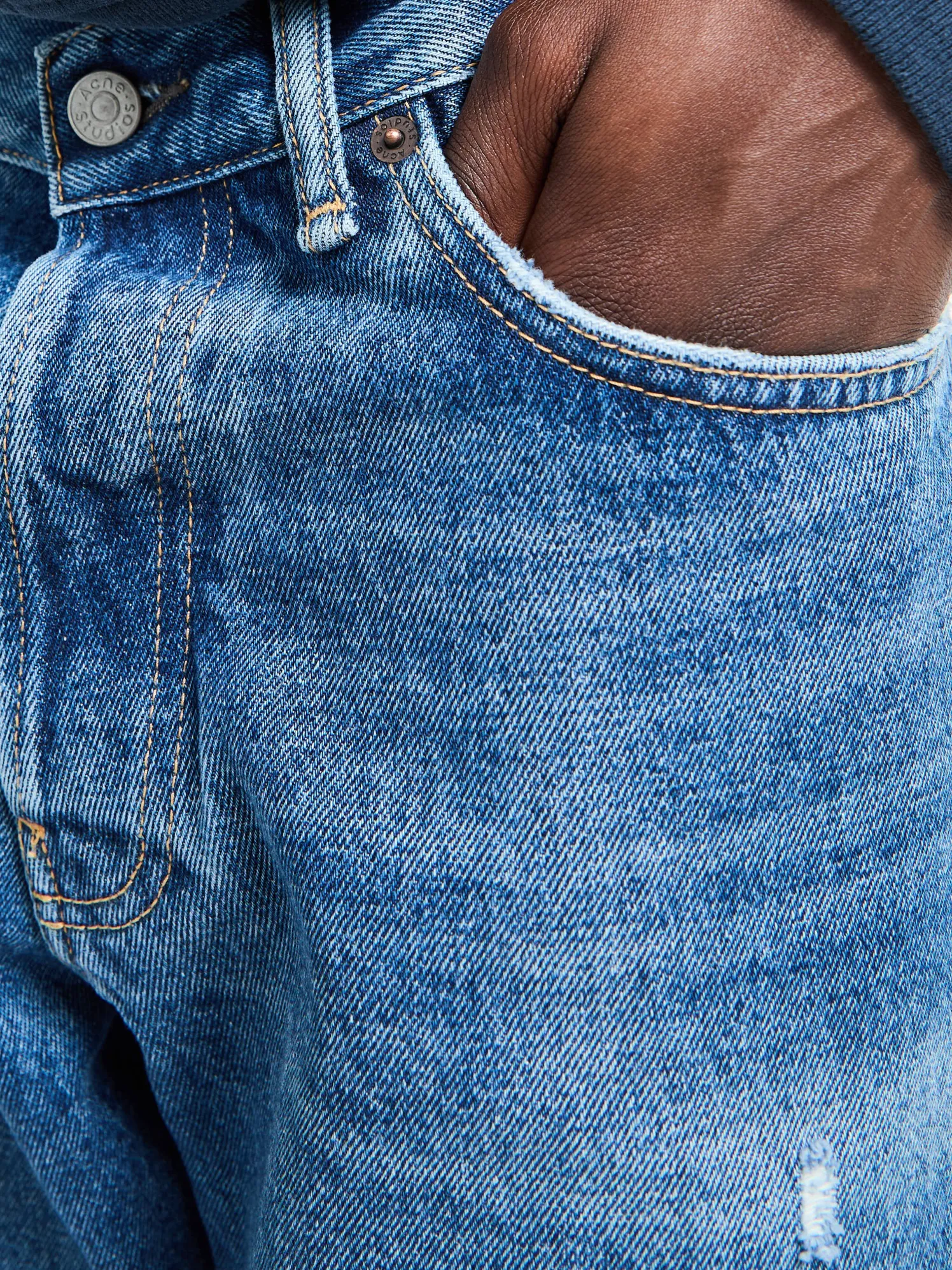 2010M Regular Fit Jeans i Mid Blue