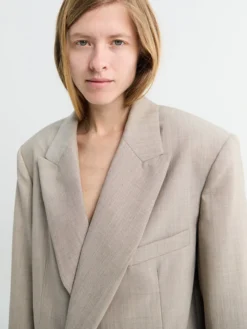 Newark dobbeltradet blazer i beige melange