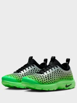 Nike Rejuven8 Run SP in Metallic Silver, Black og Voltage Green