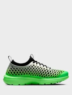Nike Rejuven8 Run SP in Metallic Silver, Black og Voltage Green