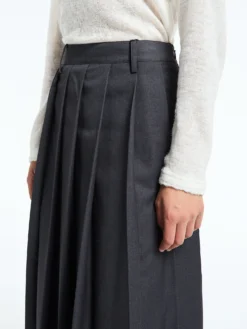 Pleats Long Nederdel i Charcoal Grey