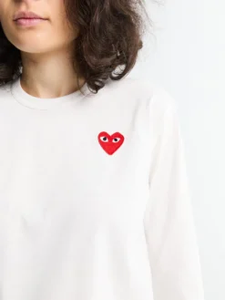 Red Heart Langærmet T-Shirt i Hvid
