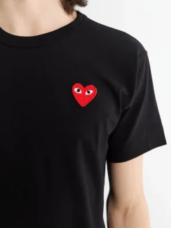 Red Heart T-Shirt i Sort