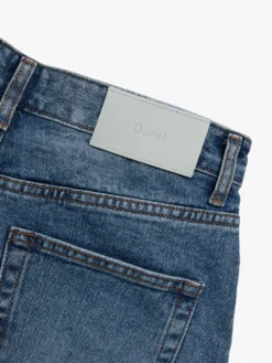 Relaxed Bermuda Denim Shorts i Classic Blue