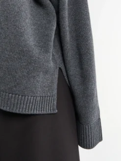 Rhea Trapeze Turtleneck i Charcoal