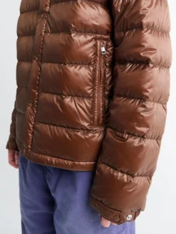 Selves Short Down Jacket i Brun