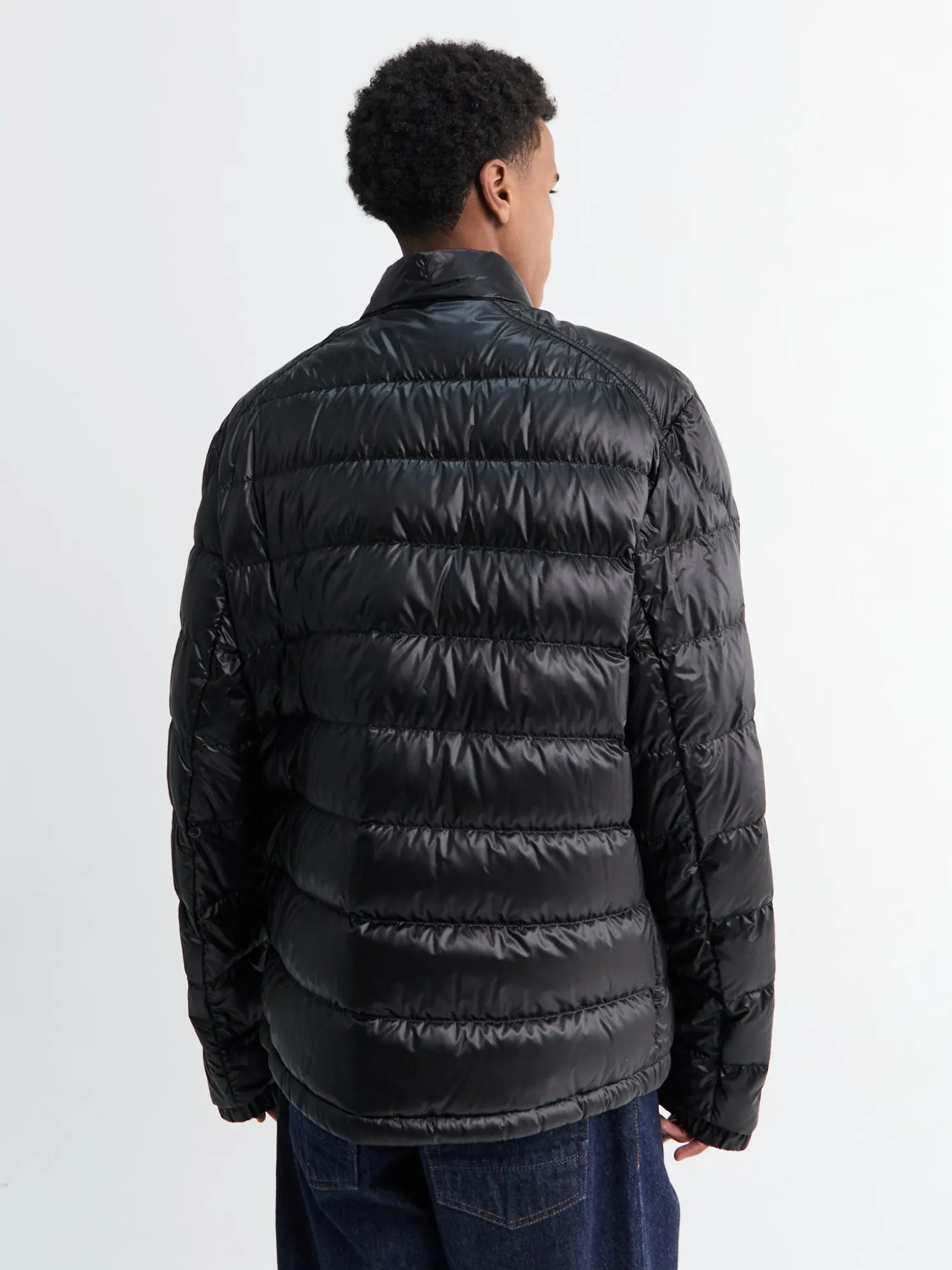 Selves Short Down Jacket i Sort