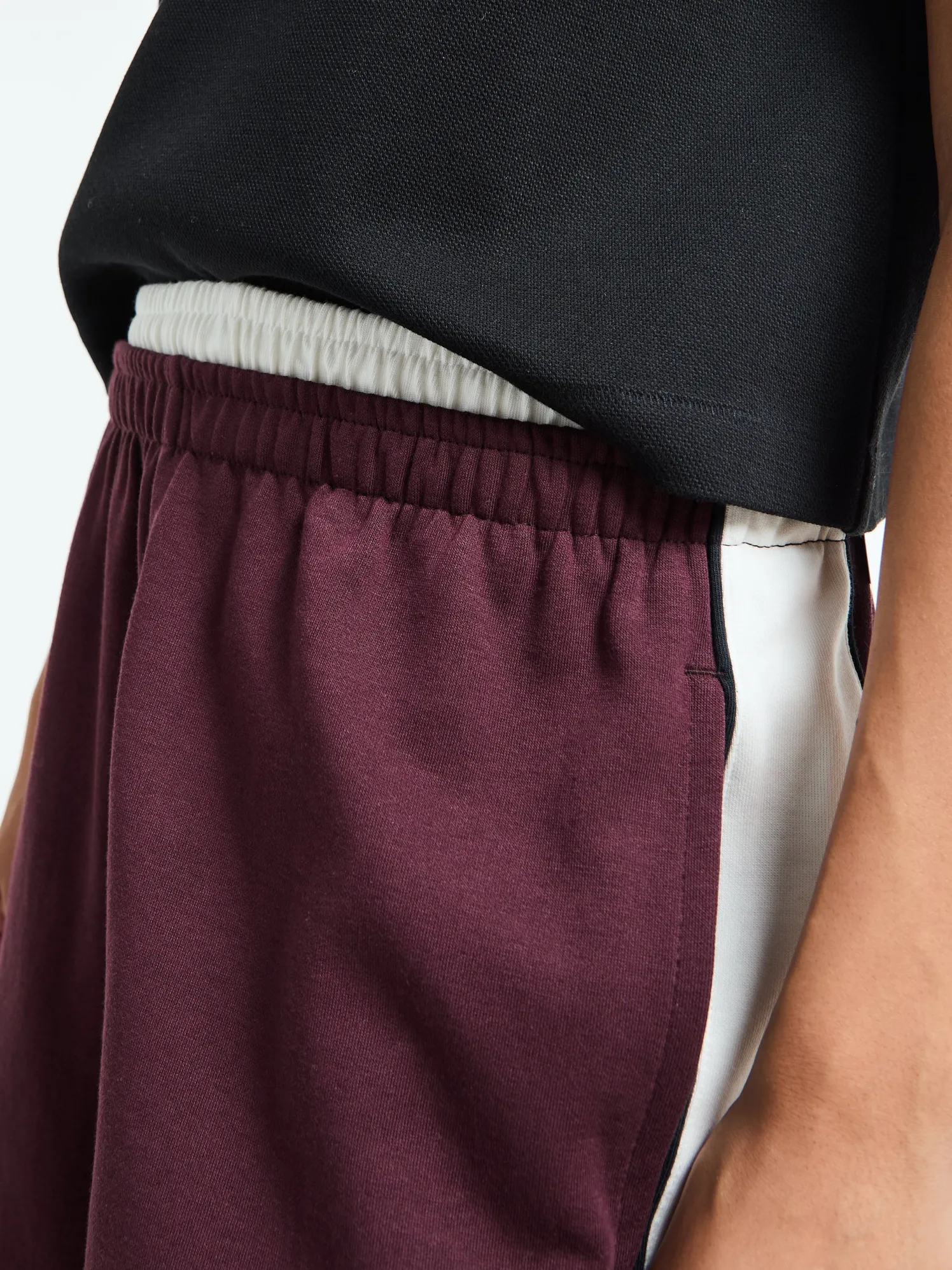 Shorts i Burgundy Crush og Sail