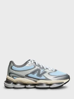 2000 Sneakers i Light Chrome Blue