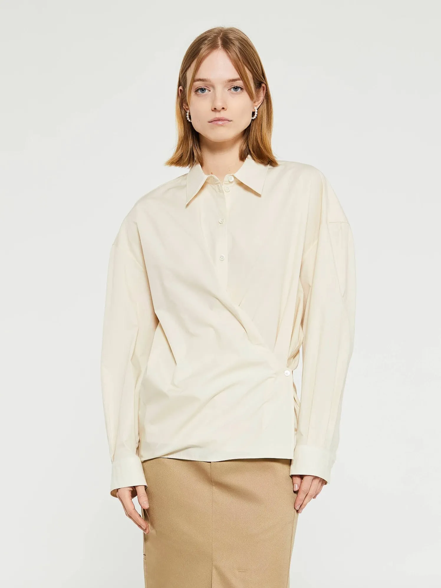 Straight Collar Twisted Skjorte i Cream