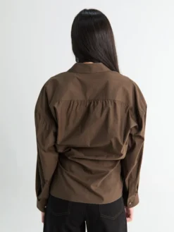 Straight Collar Twisted skjorte i Truffle