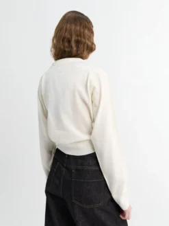 Sweater i Råhvid