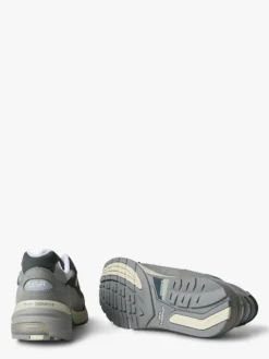 Teddy Santis 992 Sneakers i Shadow Grey