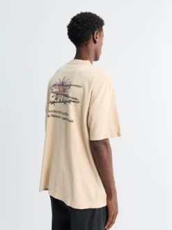 Thornscrub Sanctuary T-shirt i Beige