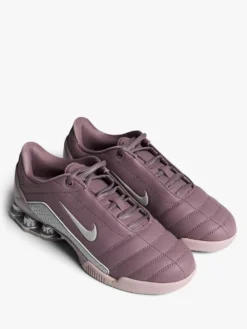 T90 Shox Magia QS i Taupe Grå, Metallisk Sølv og Violet Ore