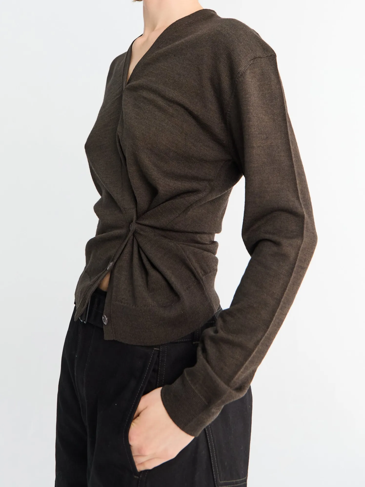 Twisted V Neck Cardigan i Dark Cacao