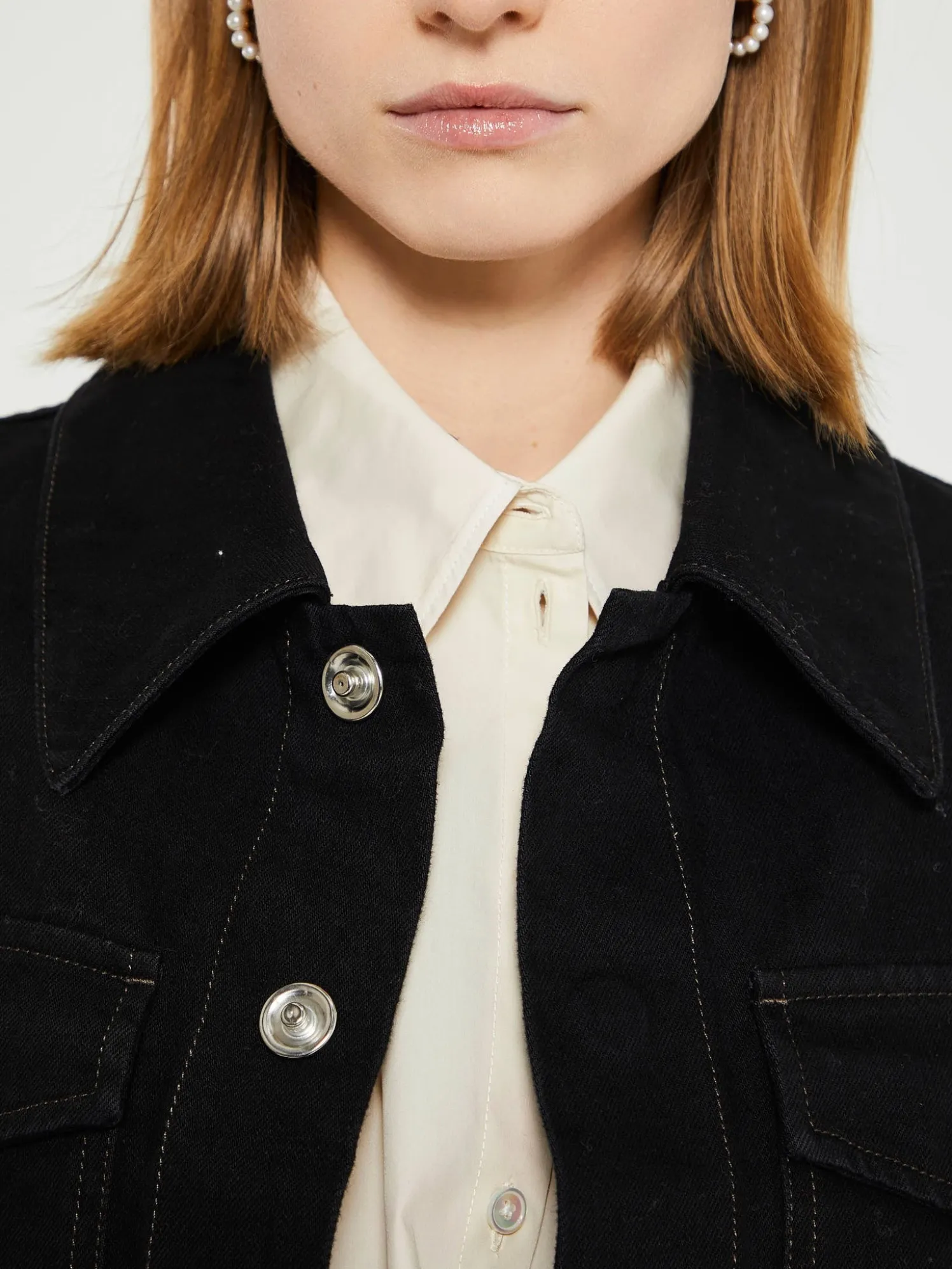 Two Pocket Cropped Jakke i Sort