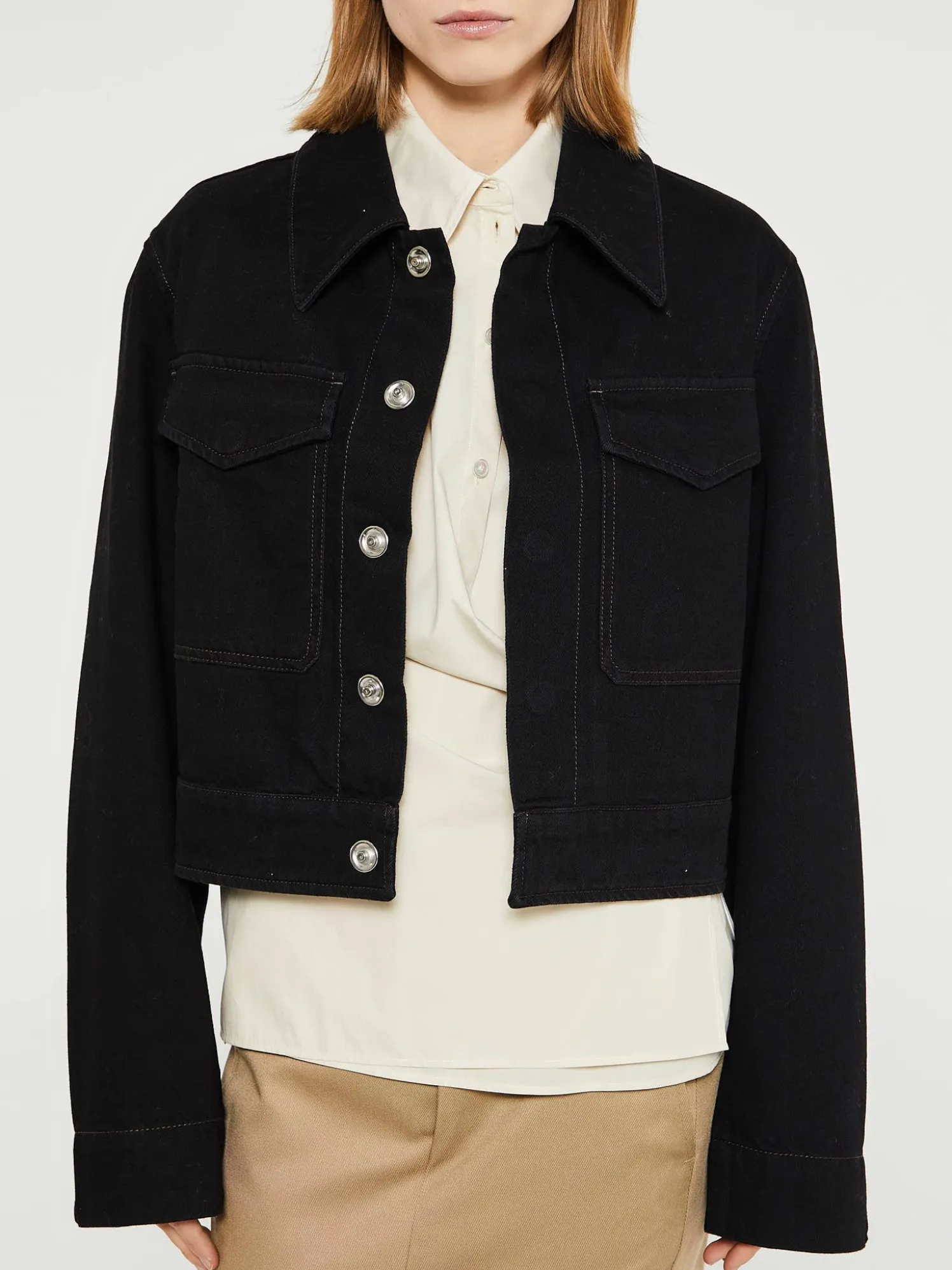 Two Pocket Cropped Jakke i Sort